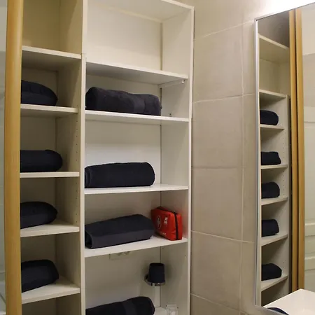 Maison Chaleureuse Avec Grande Terrasse