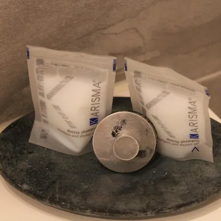 Maison Chaleureuse Avec Grande Terrasse Nimes